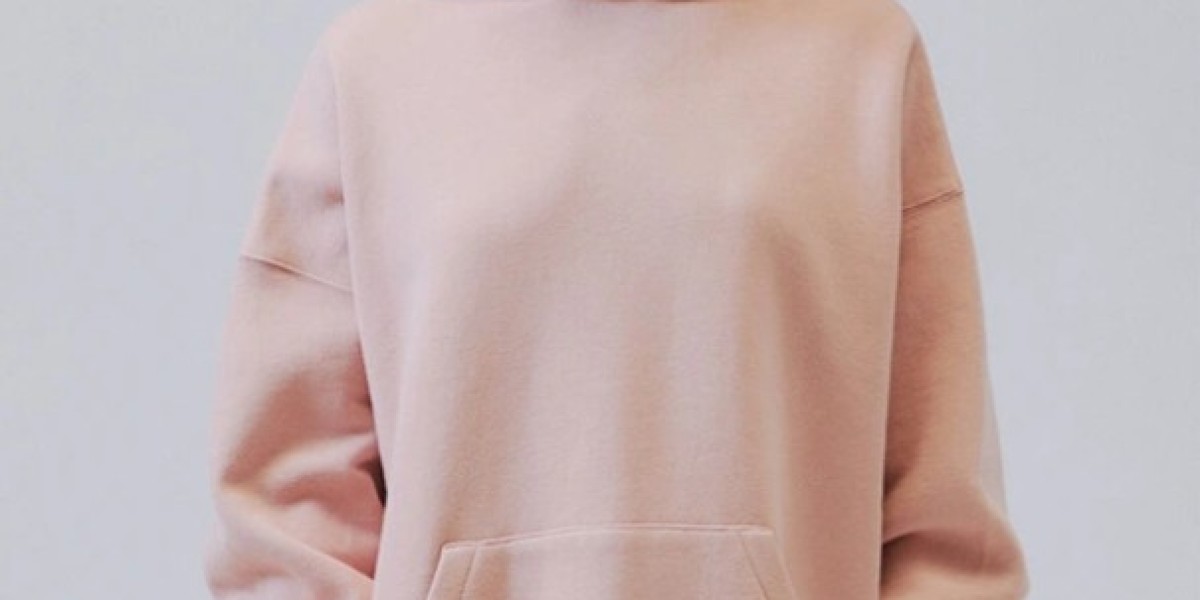 Why the Essentials Hoodie Peach Is a Wardrobe Must-Have