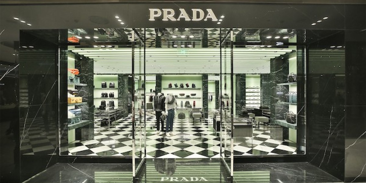 Prada Outlet Online